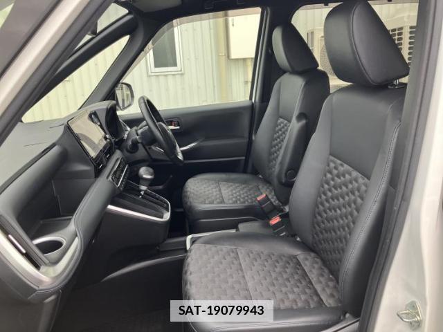 Toyota VOXY 2023-05 7913004-6