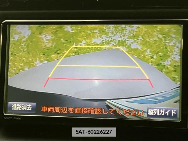 Toyota VOXY 2017-07 7913815-12