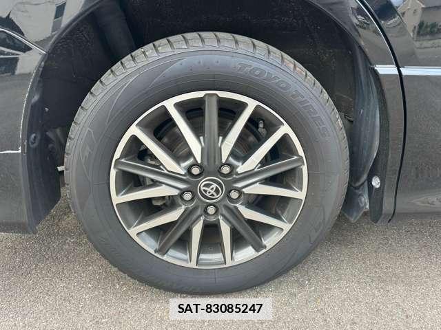 Toyota VOXY 2015-03 7913879-19