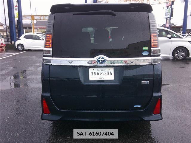 Toyota VOXY 2017-12 7914183-6