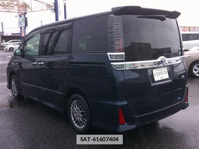Toyota VOXY 2017-12 7914183-7