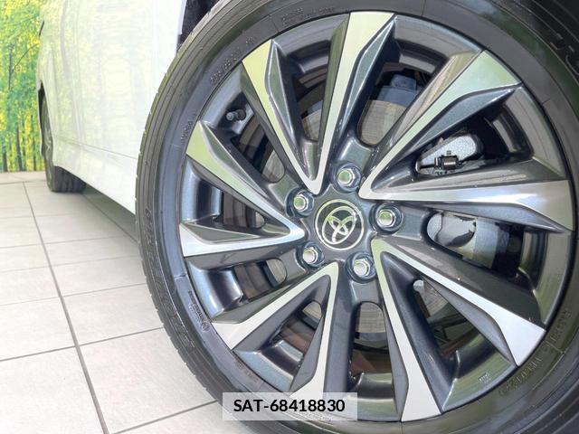 Toyota VOXY 2024-02 7914478-13
