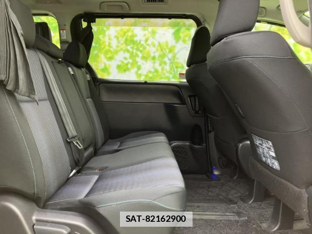 Toyota VOXY 2014-06 7915124-4
