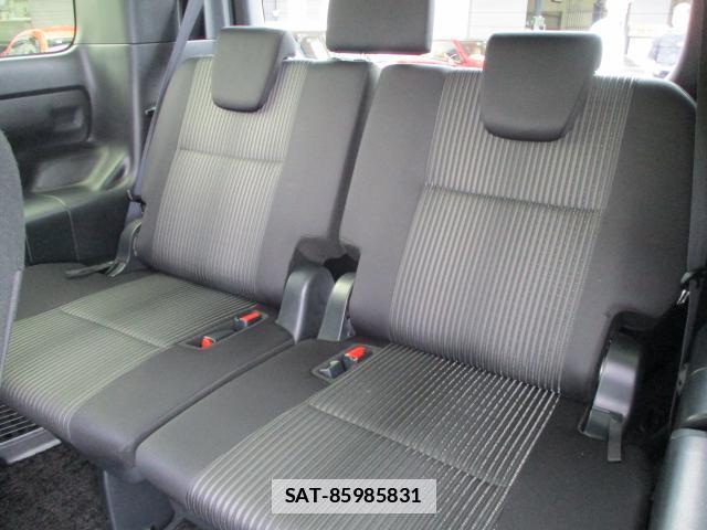 Toyota VOXY 2019-06 7915158-16