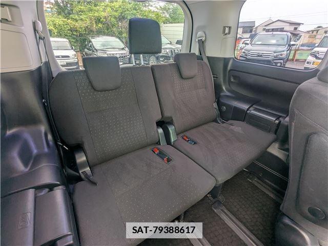 Toyota VOXY 2014-08 7915314-10