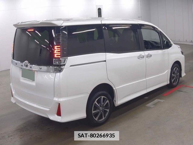Toyota VOXY 2021-04 7915432-4