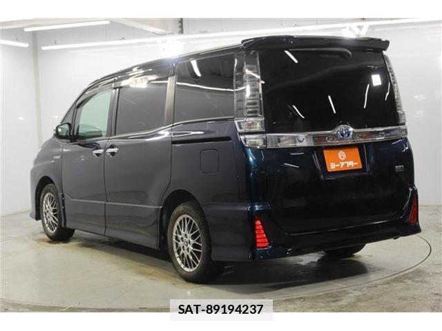 Toyota VOXY 2019-12 7916300-11