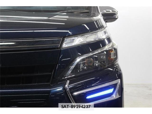 Toyota VOXY 2019-12 7916300-19