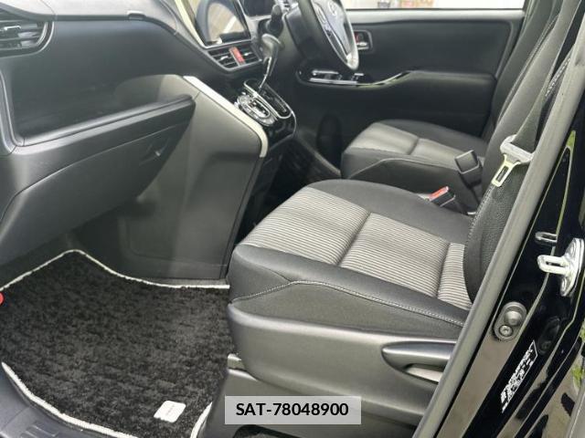 Toyota VOXY 2019-01 7916732-6