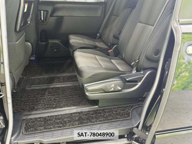 Toyota VOXY 2019-01 7916732-7