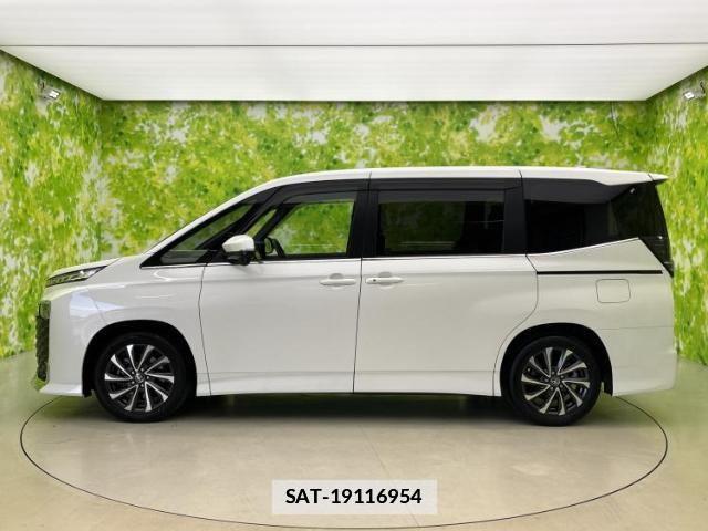 Toyota VOXY 2025-03 7916779-1