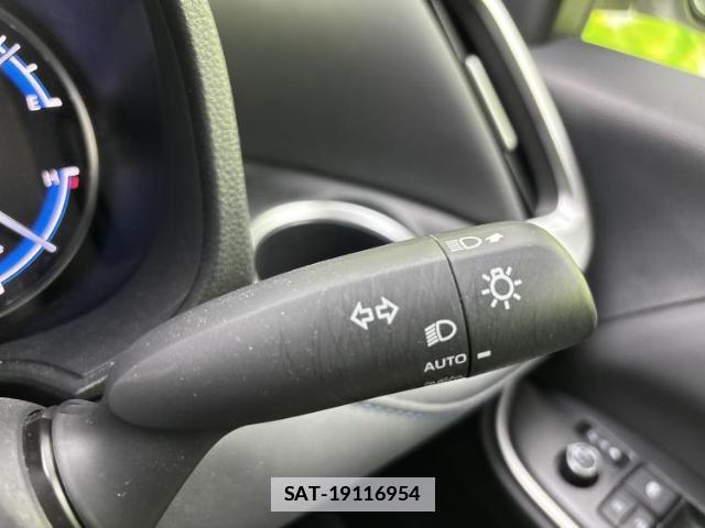 Toyota VOXY 2025-03 7916779-15