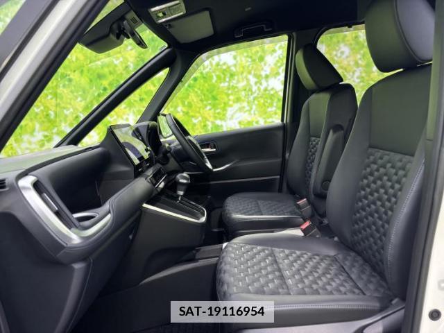 Toyota VOXY 2025-03 7916779-5