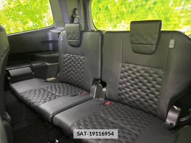 Toyota VOXY 2025-03 7916779-7