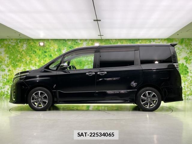 Toyota VOXY 2019-11 7916791-1
