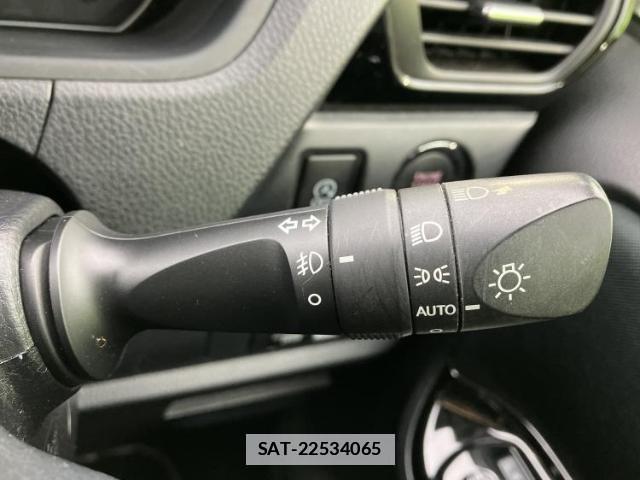 Toyota VOXY 2019-11 7916791-16