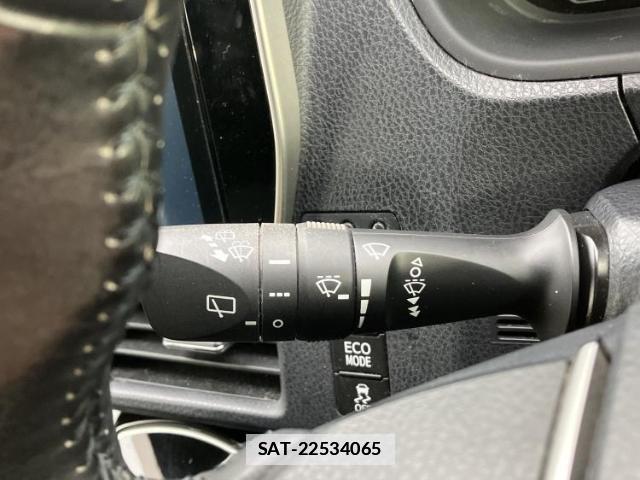 Toyota VOXY 2019-11 7916791-17