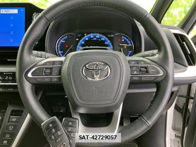 Toyota VOXY 2022-12 7916820-14