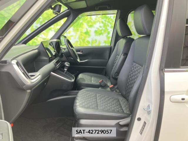 Toyota VOXY 2022-12 7916820-6