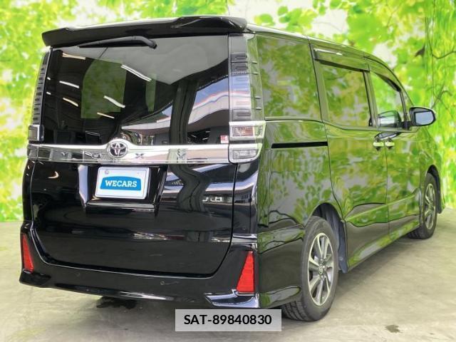 Toyota VOXY 2020-12 7916842-2