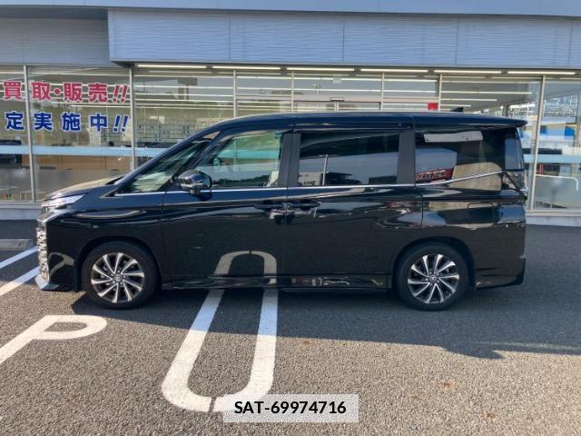 Toyota VOXY 2025-02 7916844-1