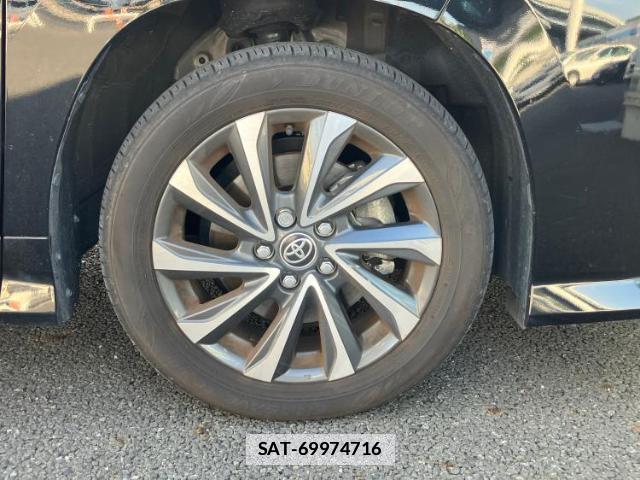 Toyota VOXY 2025-02 7916844-17