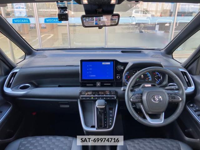 Toyota VOXY 2025-02 7916844-3