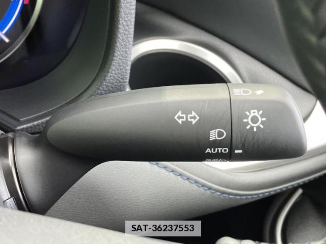 Toyota VOXY 2024-11 7917000-15