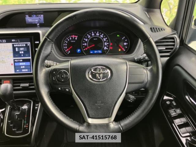Toyota VOXY 2020-09 7917069-14