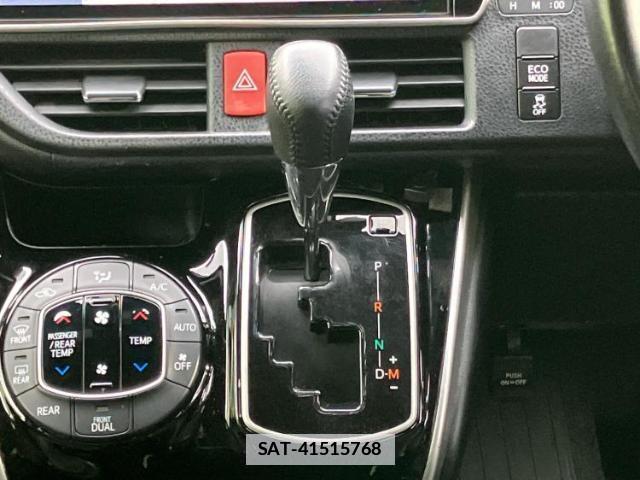 Toyota VOXY 2020-09 7917069-17
