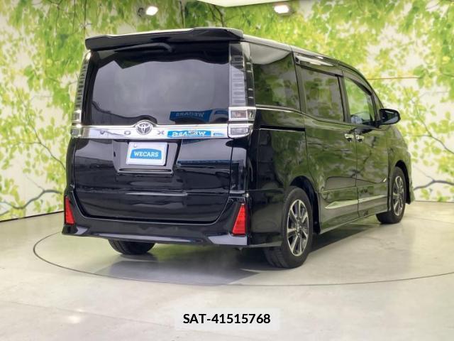 Toyota VOXY 2020-09 7917069-2