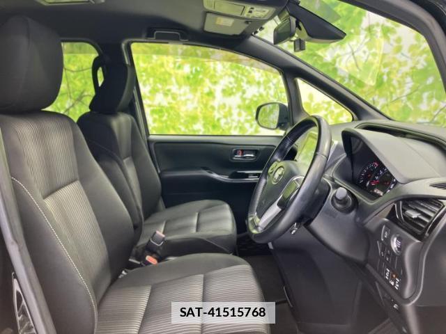 Toyota VOXY 2020-09 7917069-3