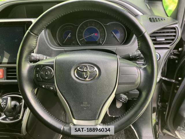 Toyota VOXY 2020-05 7917232-14