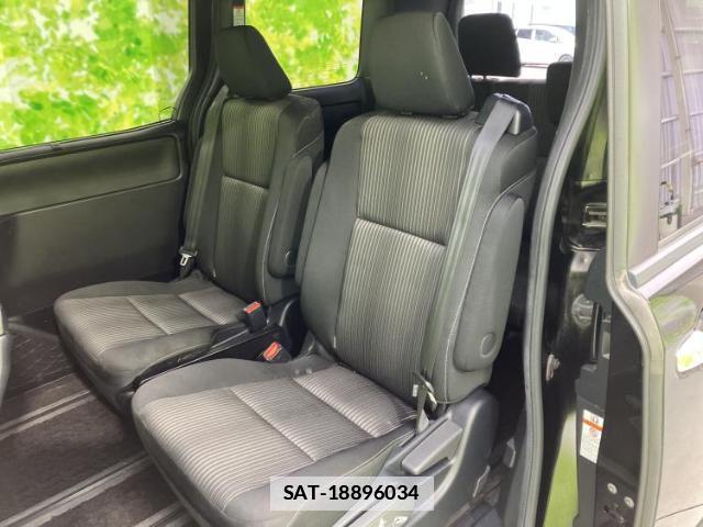 Toyota VOXY 2020-05 7917232-7