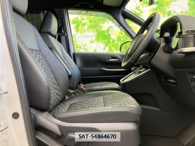 Toyota VOXY 2023-11 7917235-3
