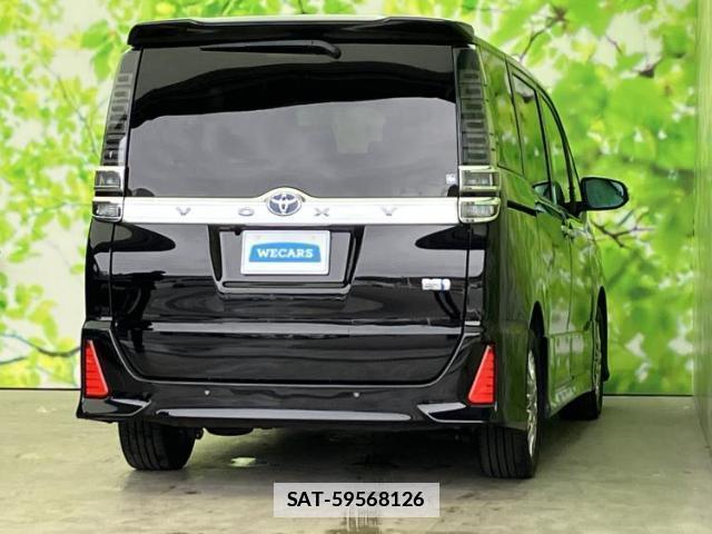 Toyota VOXY 2021-05 7917265-2