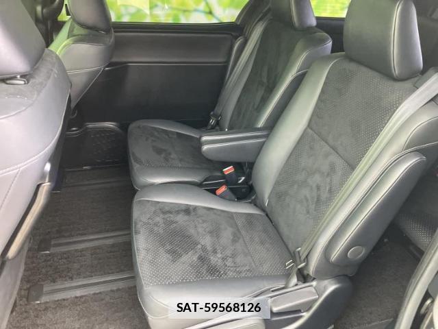 Toyota VOXY 2021-05 7917265-7