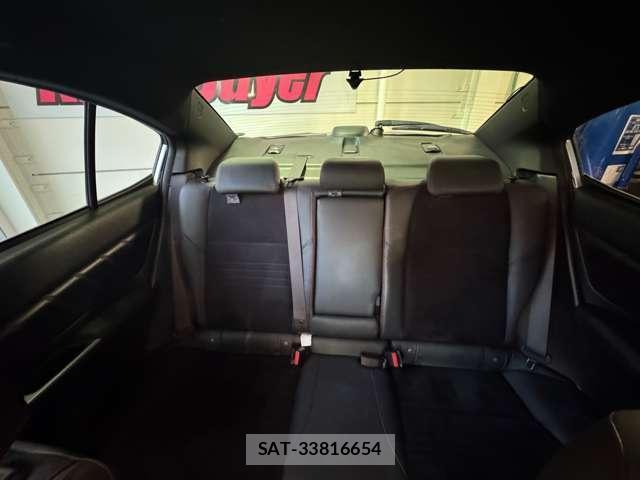 Subaru WRX S4 2015-02 7917386-6