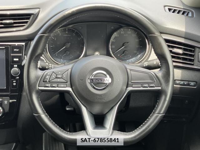 Nissan X-TRAIL 2017-08 7913784-13