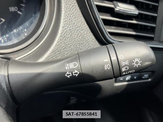 Nissan X-TRAIL 2017-08 7913784-14