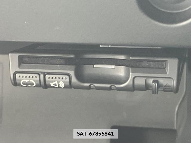 Nissan X-TRAIL 2017-08 7913784-17