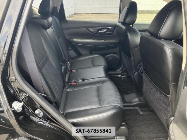 Nissan X-TRAIL 2017-08 7913784-5