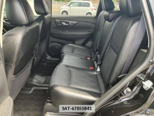 Nissan X-TRAIL 2017-08 7913784-7