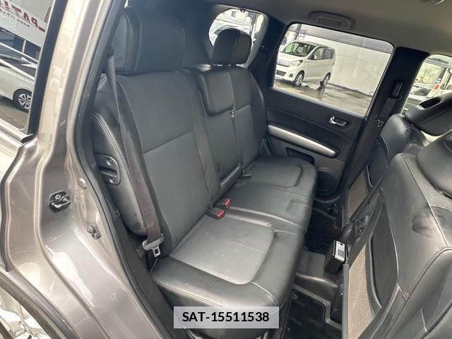 Nissan X-TRAIL 2013-08 7914163-13