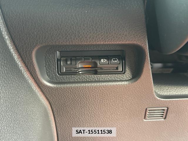 Nissan X-TRAIL 2013-08 7914163-6