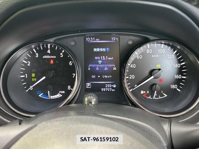 Nissan X-TRAIL 2017-06 7915529-13