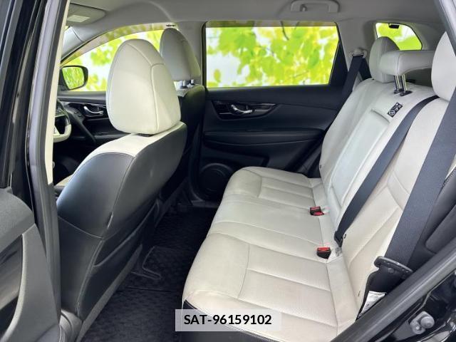 Nissan X-TRAIL 2017-06 7915529-6