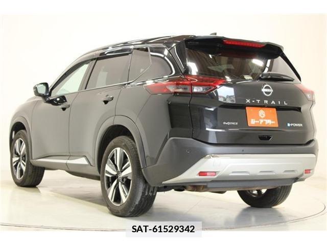 Nissan X-TRAIL 2023-09 7916270-9