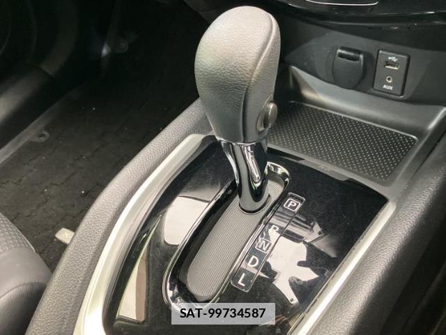 Nissan X-TRAIL 2017-03 7916741-17