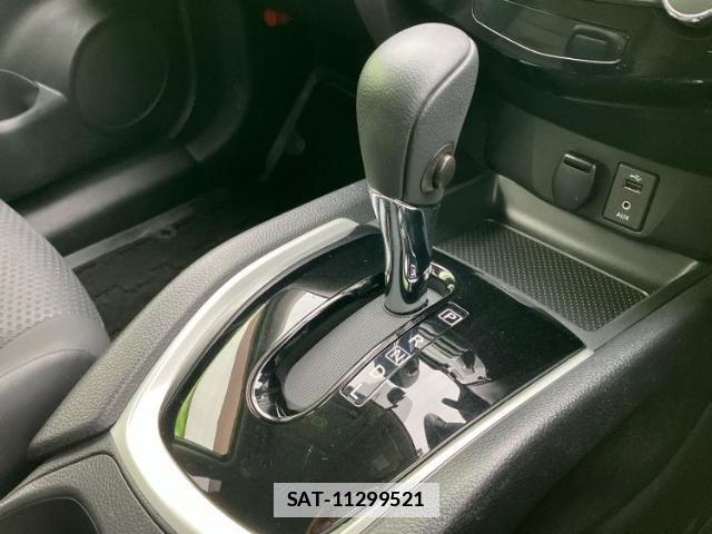 Nissan X-TRAIL 2017-04 7916802-16